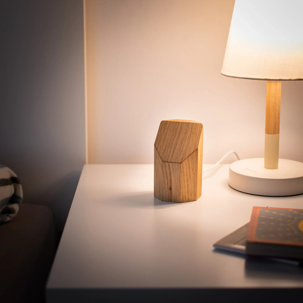 Wooden MagSafe Charger – Qi2 25W Fast Charging